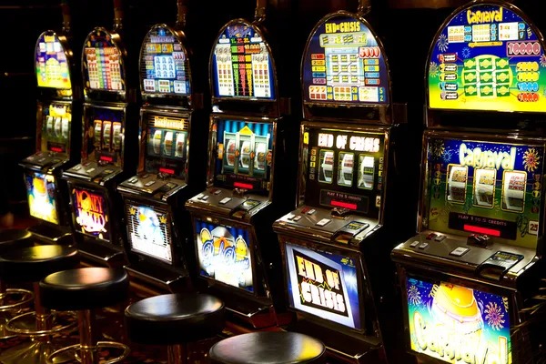 koi77 login slot game interface showing reels and control buttons